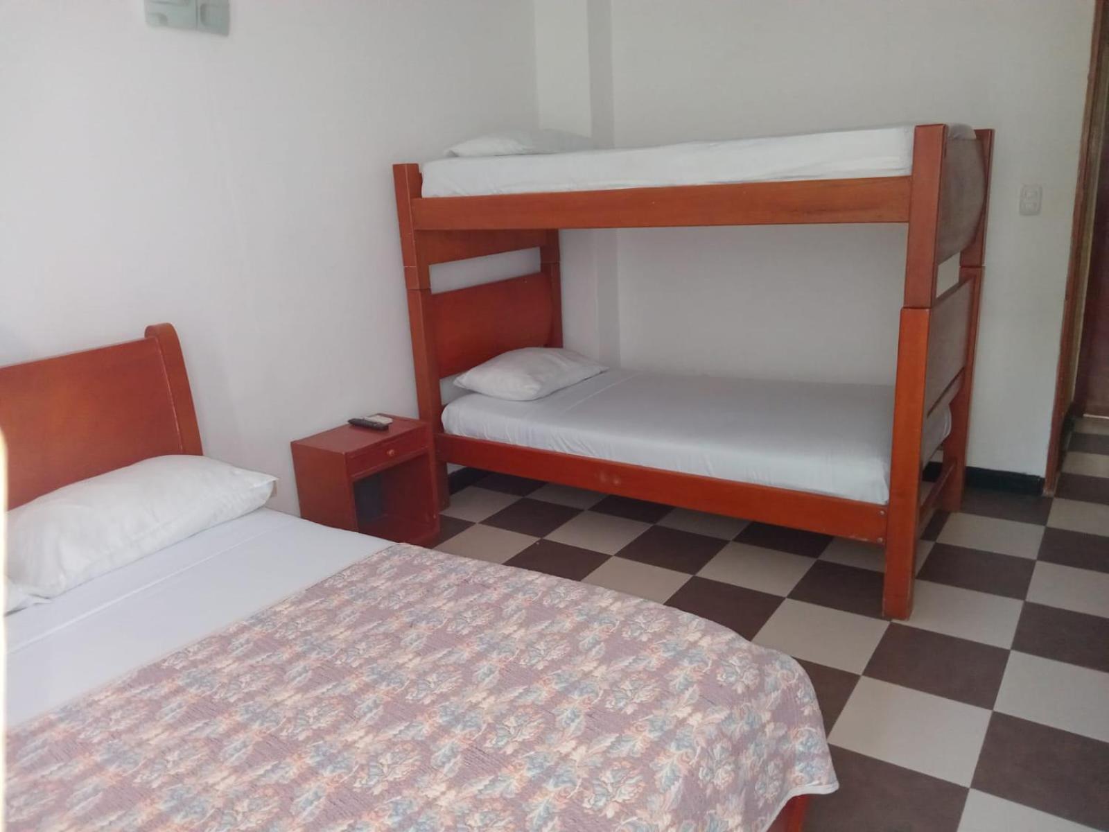 Hotel Bahia Plaza ซันตามาร์ตา ภายนอก รูปภาพ