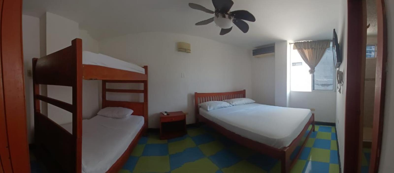 Hotel Bahia Plaza ซันตามาร์ตา ภายนอก รูปภาพ