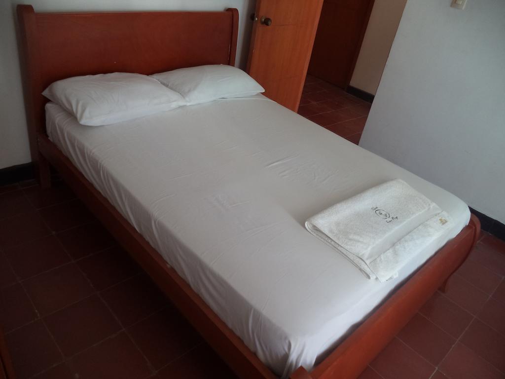 Hotel Bahia Plaza ซันตามาร์ตา ภายนอก รูปภาพ
