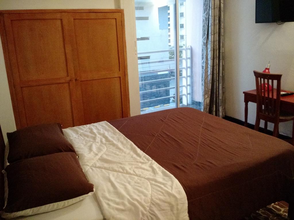 Hotel Bahia Plaza ซันตามาร์ตา ภายนอก รูปภาพ