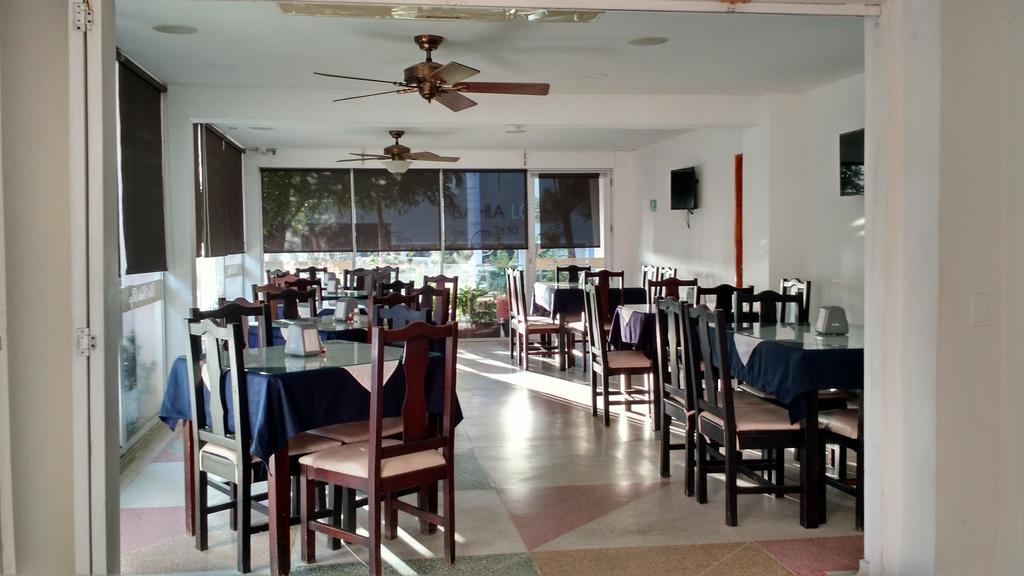 Hotel Bahia Plaza ซันตามาร์ตา ภายนอก รูปภาพ